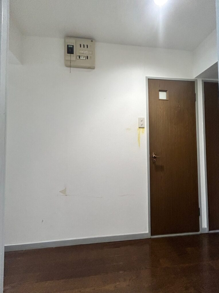 トイレ横壁